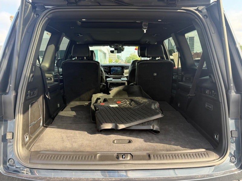 2024 Jeep Wagoneer Series II Carbide 4x4