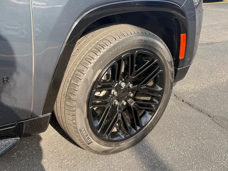 2024 Jeep Wagoneer Series II Carbide 4x4