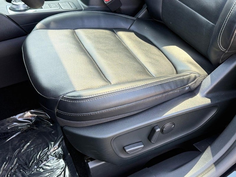 2022 Ford Escape SEL AWD