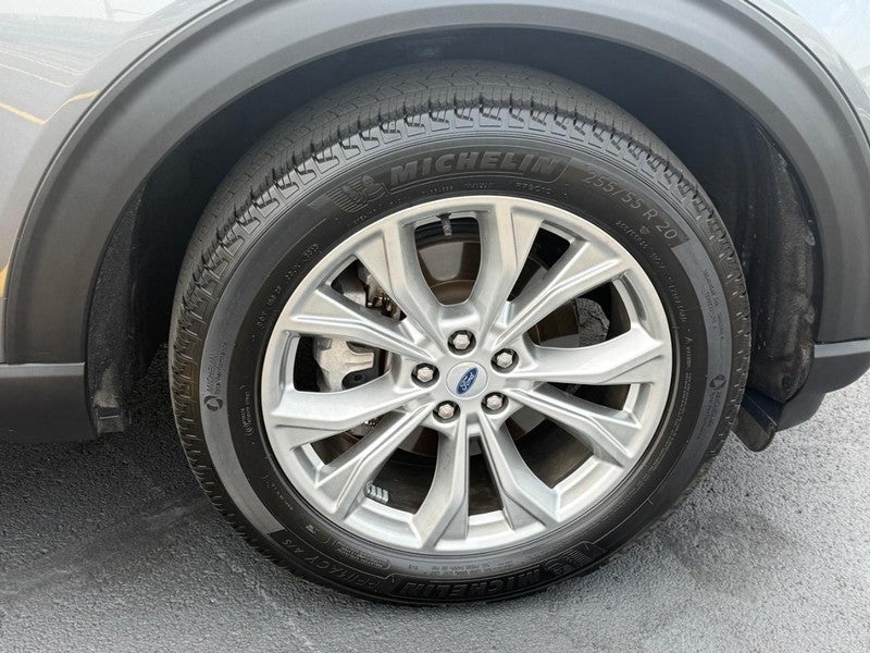 2023 Ford Explorer XLT 4WD