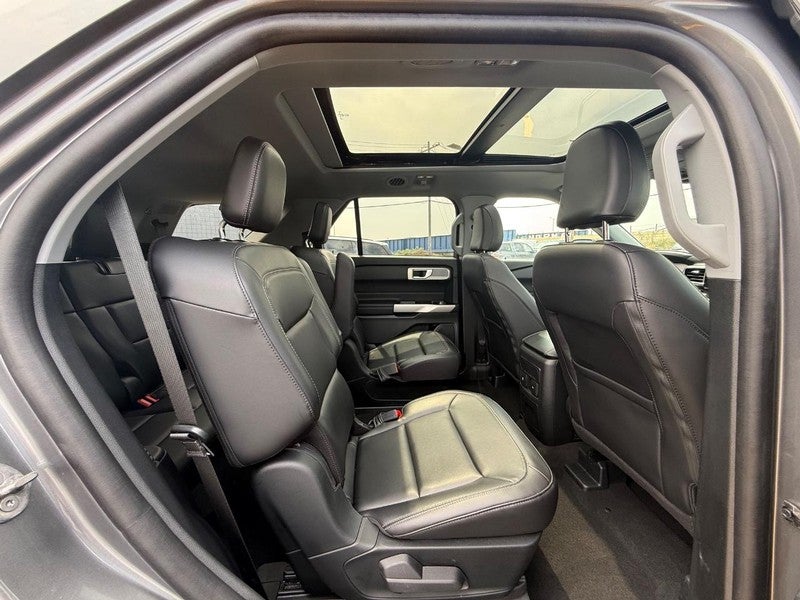 2023 Ford Explorer XLT 4WD
