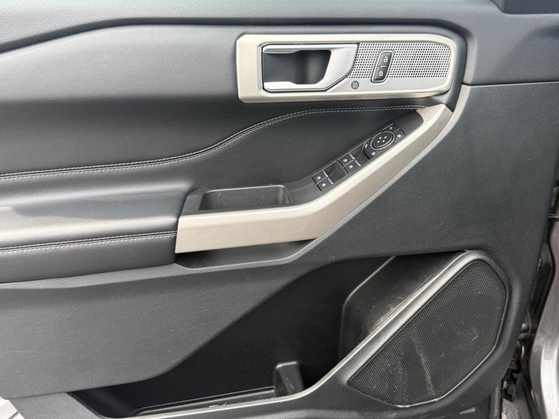2023 Ford Explorer XLT 4WD