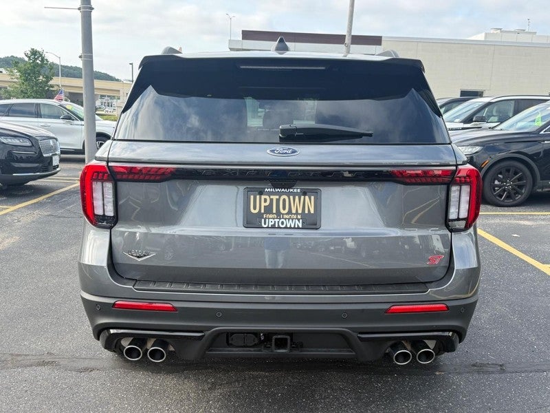 2026 Ford Explorer ST 4WD