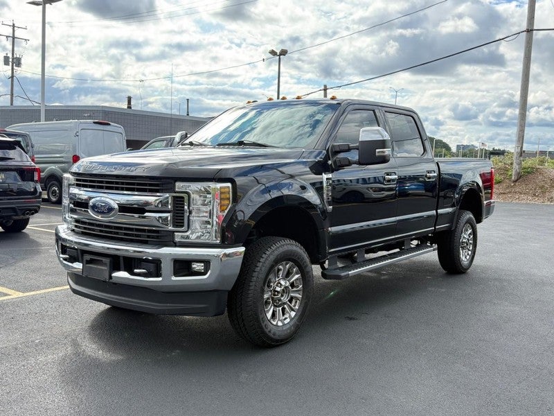 2019 Ford Super Duty F-250 SRW XLT 4WD Crew Cab 6.75' Box