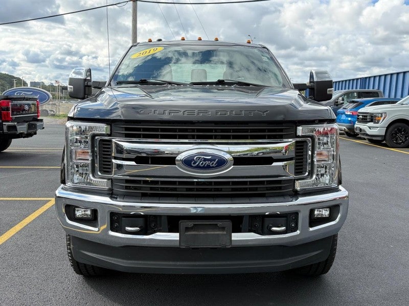2019 Ford Super Duty F-250 SRW XLT 4WD Crew Cab 6.75' Box
