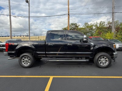 2019 Ford Super Duty F-250 SRW XLT 4WD Crew Cab 6.75' Box