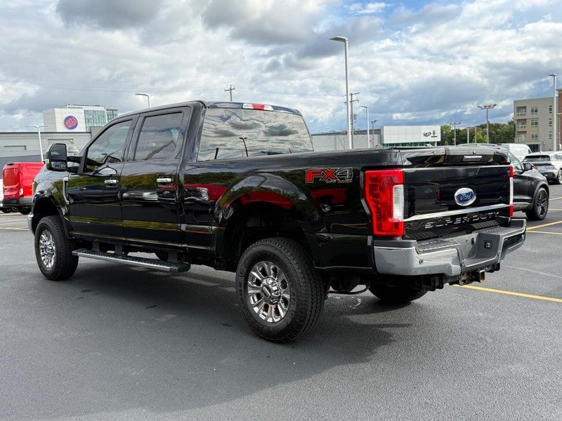 2019 Ford Super Duty F-250 SRW XLT 4WD Crew Cab 6.75' Box