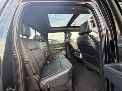 2023 Ford Super Duty F-250 SRW LARIAT 4WD Crew Cab 6.75' Box