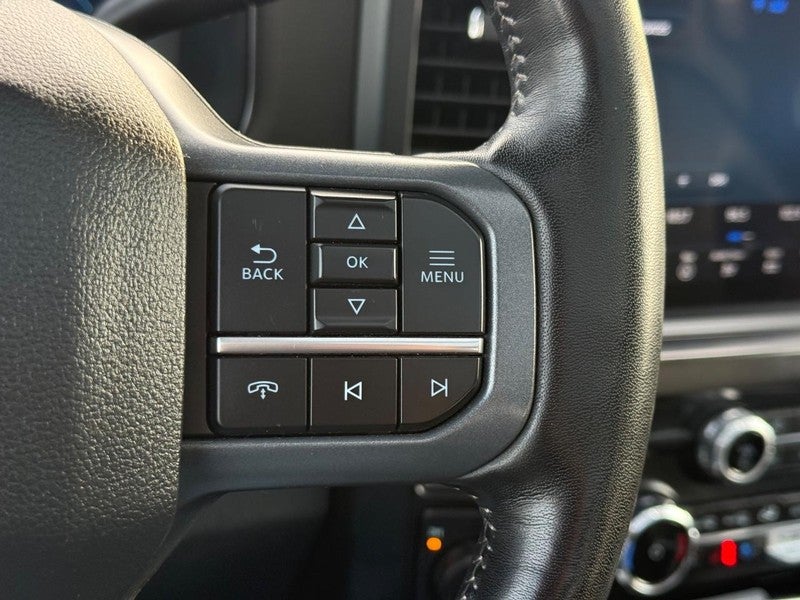 2023 Ford Super Duty F-250 SRW LARIAT 4WD Crew Cab 6.75' Box