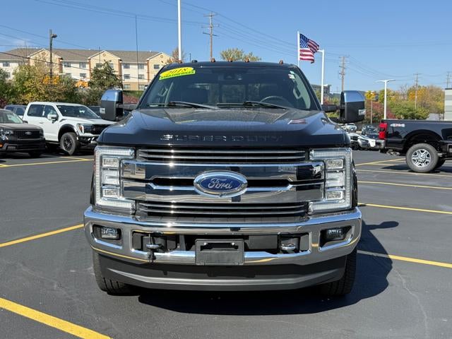 2018 Ford Super Duty F-350 SRW LARIAT 4WD Crew Cab 6.75' Box