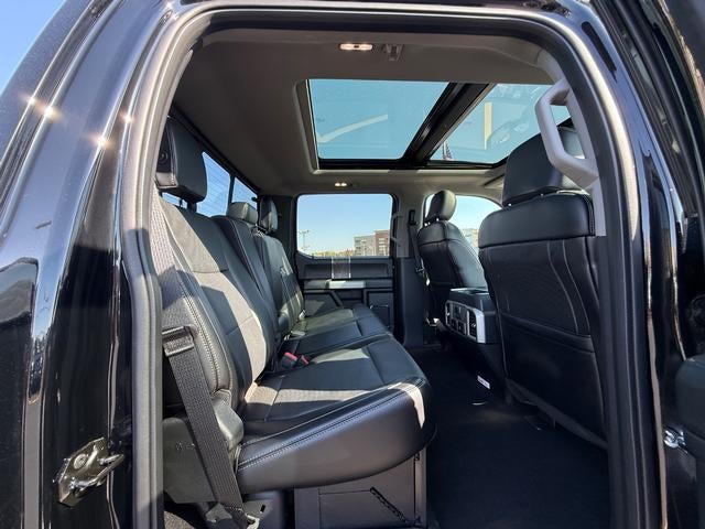 2018 Ford Super Duty F-350 SRW LARIAT 4WD Crew Cab 6.75' Box