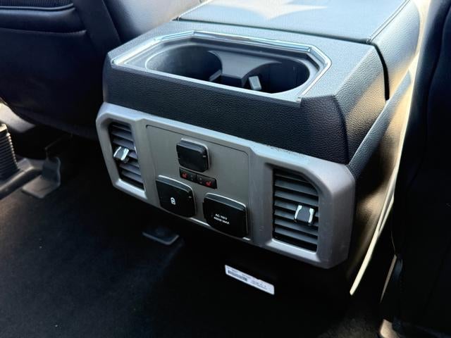 2018 Ford Super Duty F-350 SRW LARIAT 4WD Crew Cab 6.75' Box