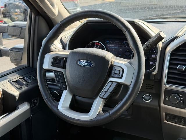 2018 Ford Super Duty F-350 SRW LARIAT 4WD Crew Cab 6.75' Box