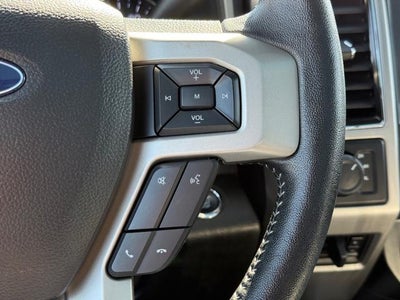 2018 Ford Super Duty F-350 SRW LARIAT 4WD Crew Cab 6.75' Box