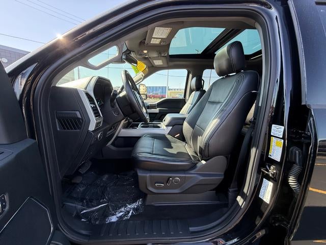 2018 Ford Super Duty F-350 SRW LARIAT 4WD Crew Cab 6.75' Box