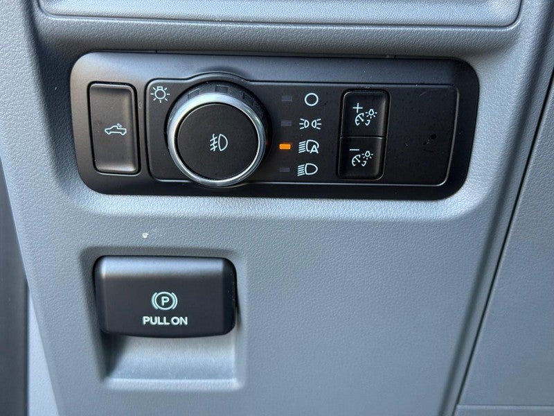 2023 Ford F-150 XL 4WD SuperCrew 5.5' Box