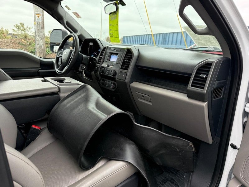 2022 Ford Super Duty F-350 SRW XL 4WD Reg Cab 8' Box