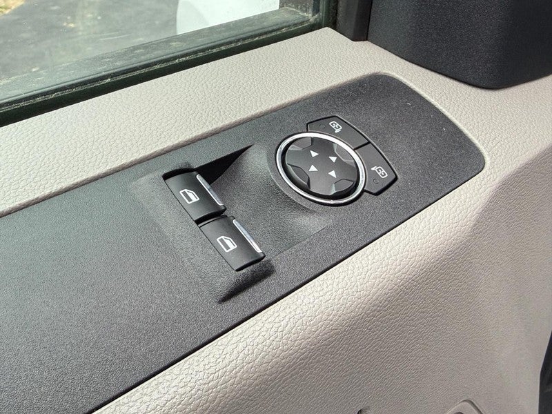 2022 Ford Super Duty F-350 SRW XL 4WD Reg Cab 8' Box