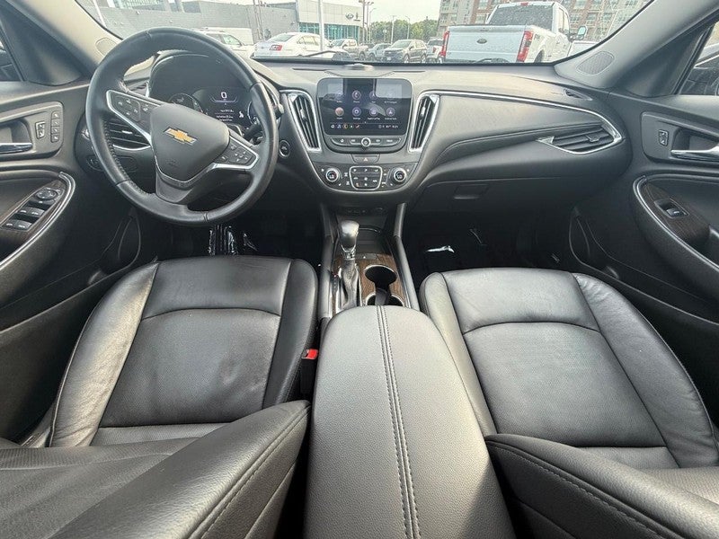 2022 Chevrolet Malibu 4dr Sdn Premier