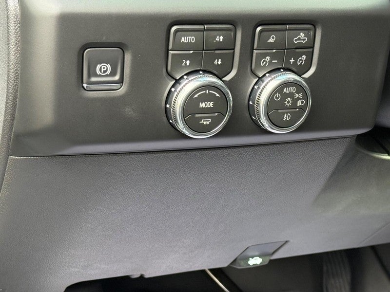 2026 GMC Sierra 1500 4WD Crew Cab 157" AT4