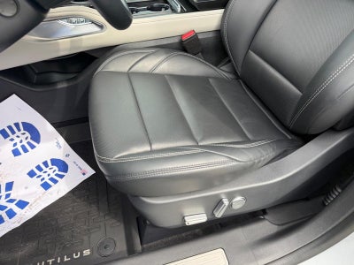 2025 Lincoln Nautilus Premiere AWD