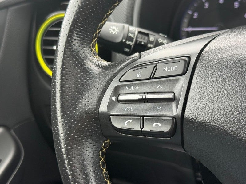 2018 Hyundai Kona Ultimate 1.6T DCT AWD w/Lime Accent