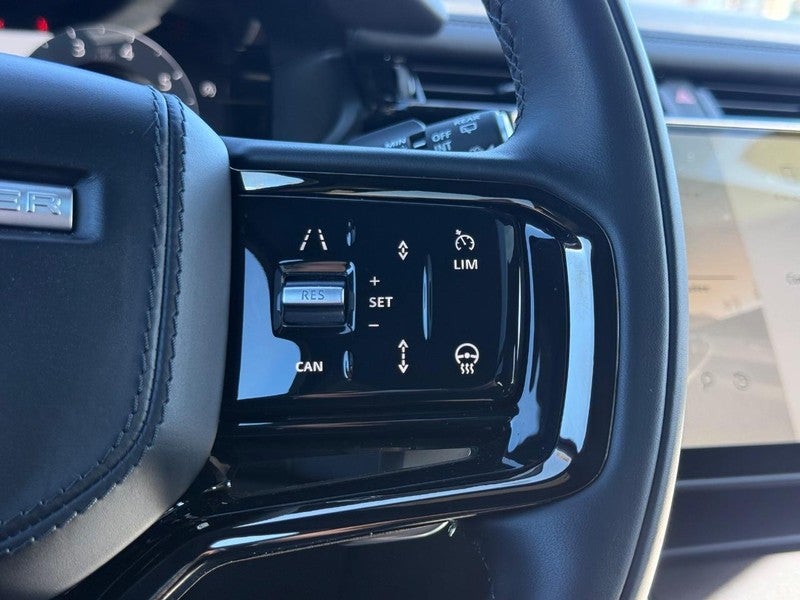 2026 Land Rover Range Rover Velar P250 Dynamic SE