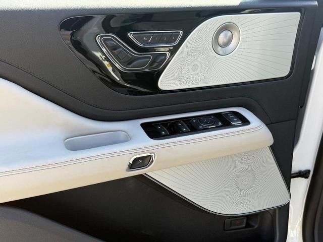 2027 Lincoln Aviator Reserve