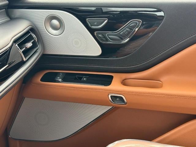 2027 Lincoln Aviator Black Label™