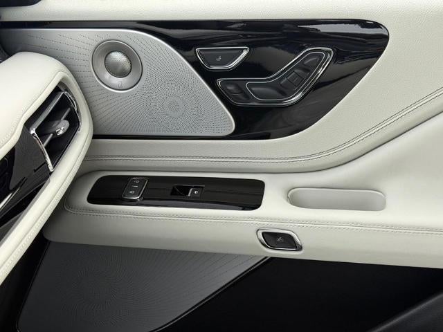 2027 Lincoln Aviator Black Label™