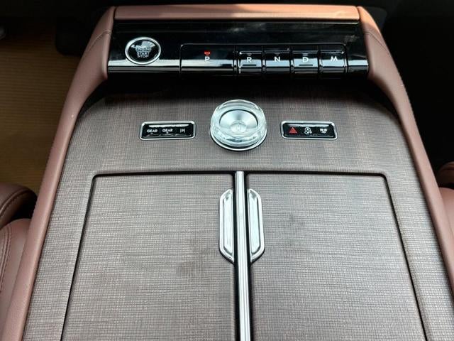 2027 Lincoln Navigator Reserve