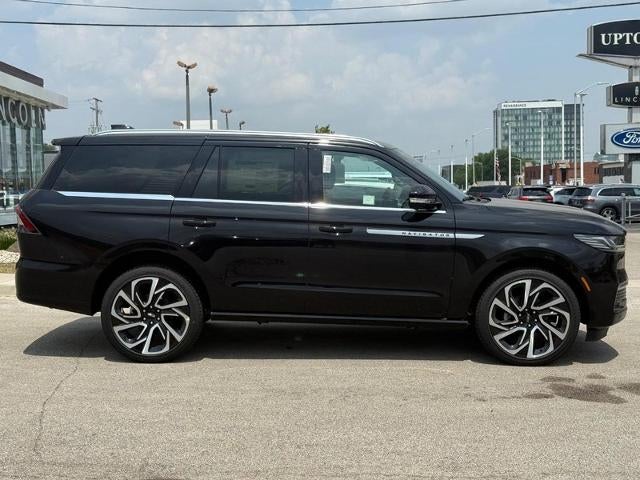 2027 Lincoln Navigator Reserve