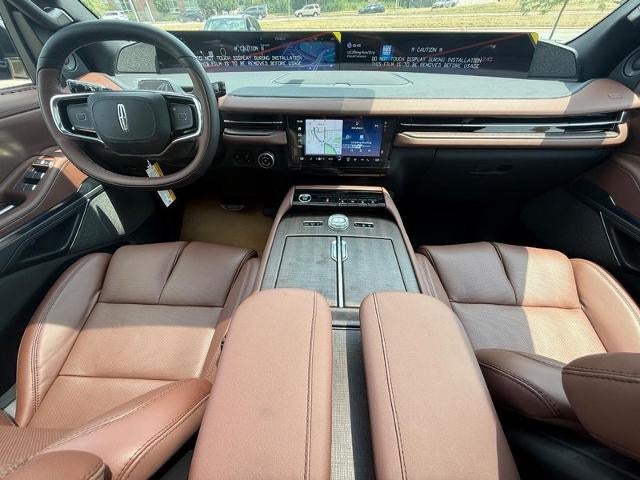 2027 Lincoln Navigator Reserve