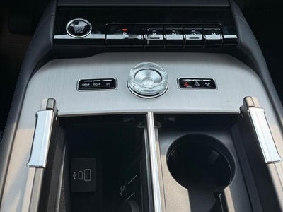 2027 Lincoln Navigator Premiere