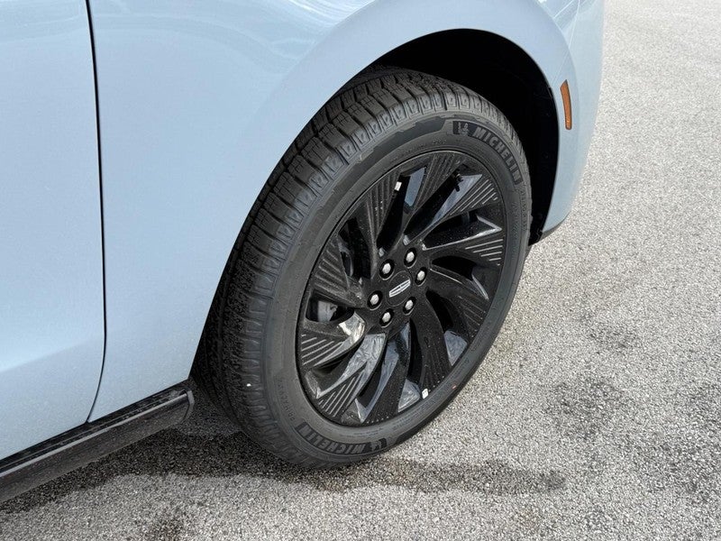 2027 Lincoln Navigator Reserve L