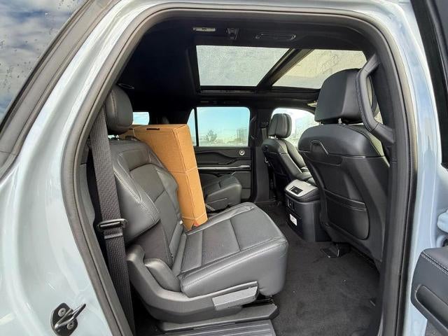 2027 Lincoln Navigator Reserve L