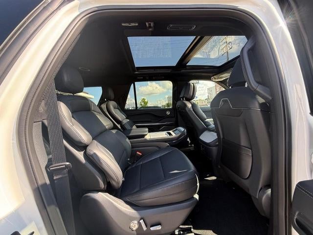 2027 Lincoln Navigator Reserve L