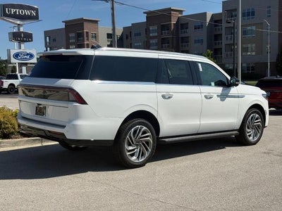 2027 Lincoln Navigator Premiere L
