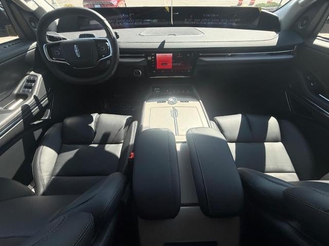 2027 Lincoln Navigator Premiere L