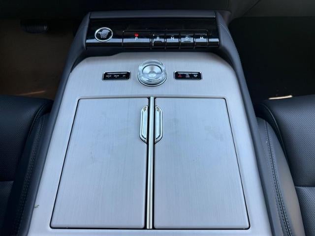 2027 Lincoln Navigator Premiere L