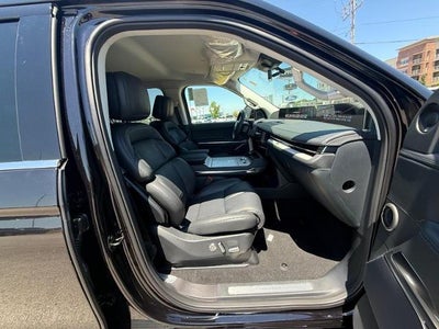 2027 Lincoln Navigator Premiere L