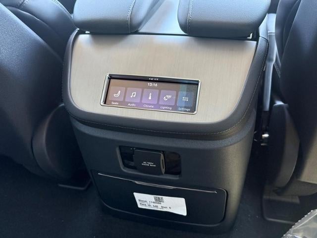 2027 Lincoln Navigator Premiere L