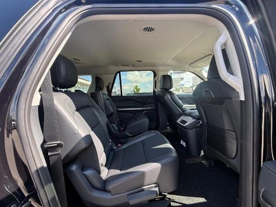 2027 Lincoln Navigator Premiere L