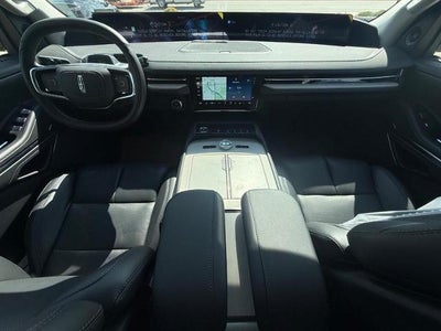 2027 Lincoln Navigator Premiere L