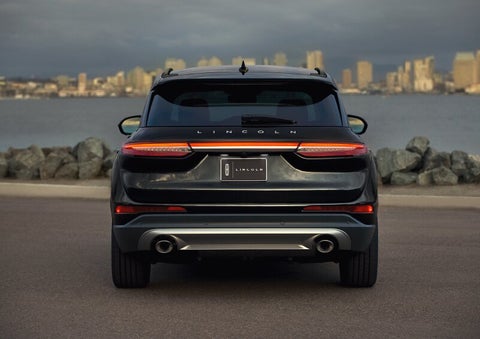 The rear lighting of the 2025 Lincoln Corsair® SUV spans the entire width of the vehicle. | Uptown Lincoln in Wauwatosa WI
