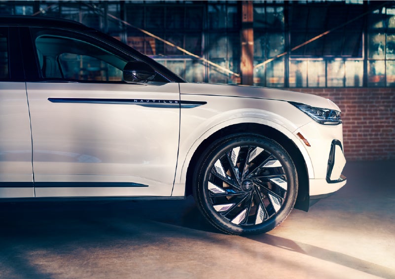 The wheels of the available Jet Appearance Package are highlighted. | Uptown Lincoln in Wauwatosa WI
