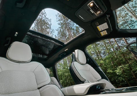 The front seats of a 2027 Lincoln Aviator® Black Label™ SUV | Uptown Lincoln in Wauwatosa WI