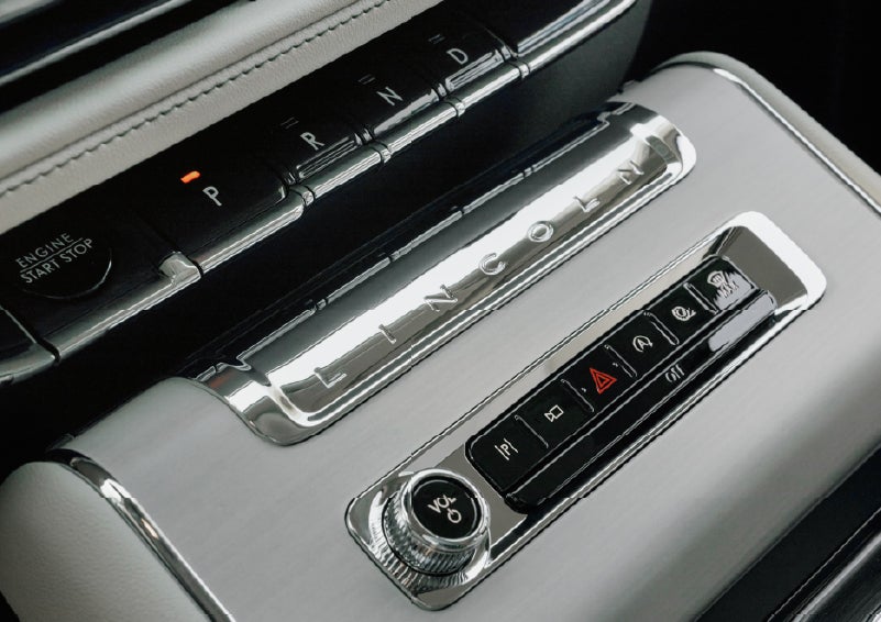 The piano key gear selector of a 2027 Lincoln Aviator® Back Label™ SUV. | Uptown Lincoln in Wauwatosa WI